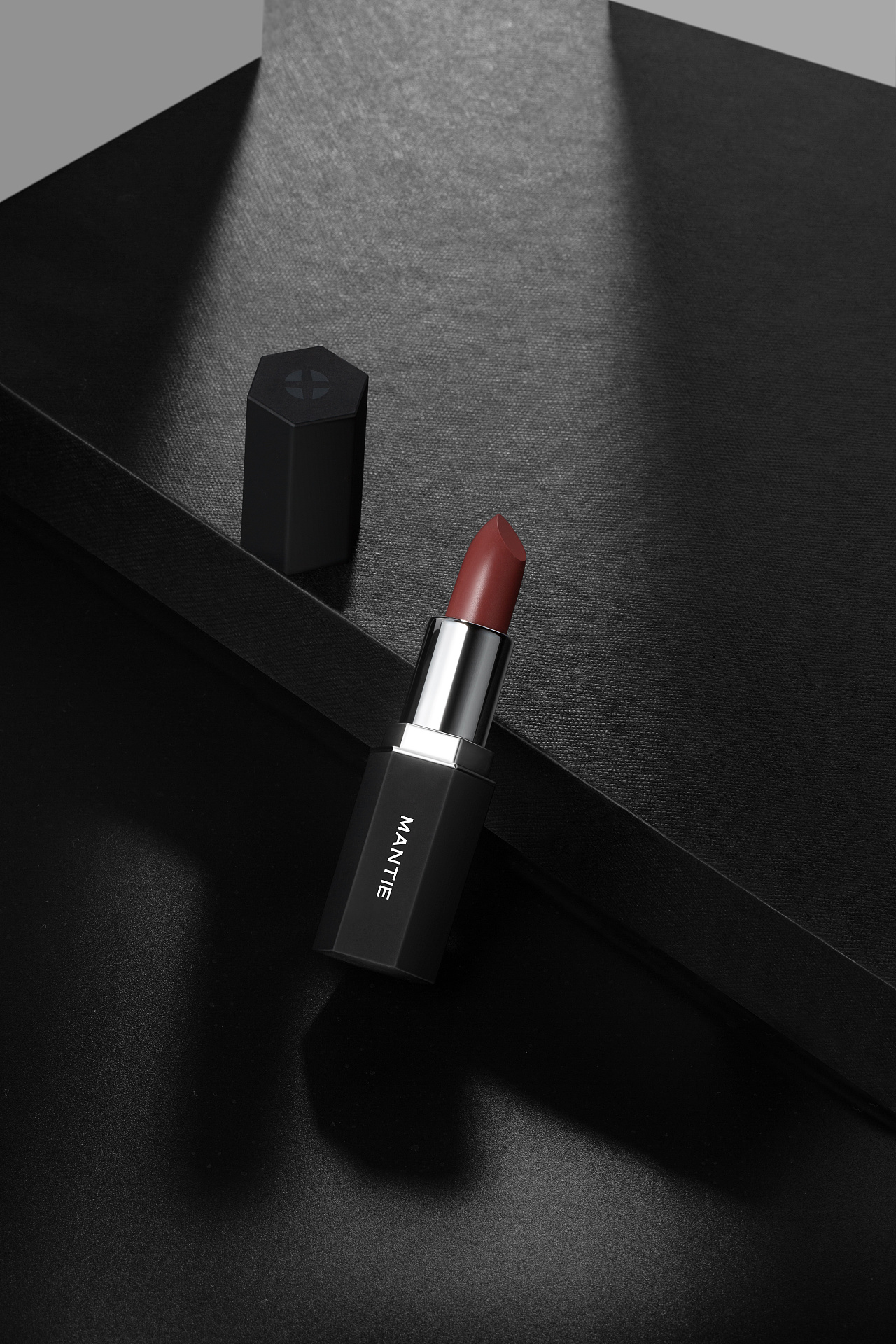 曼逖潤(rùn)唇膏專(zhuān)業(yè)攝影與修圖攝像服務(wù)全解析